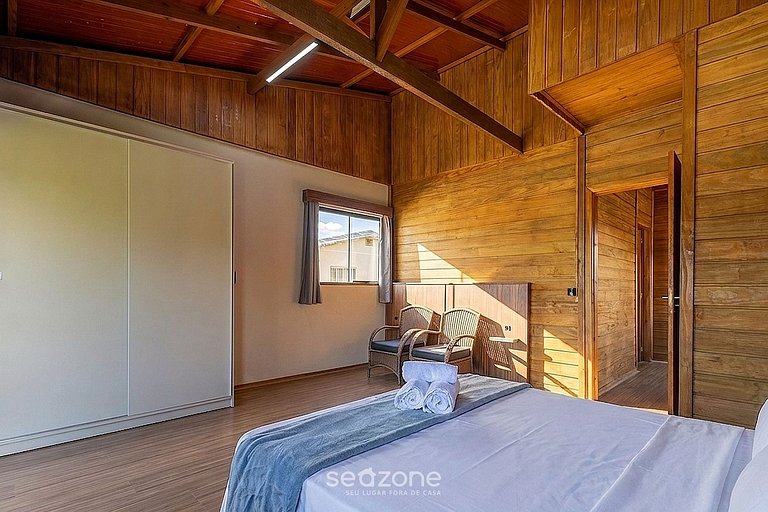 Casa Espaçosa c/ jacuzzi privativa Penha RMJ0130