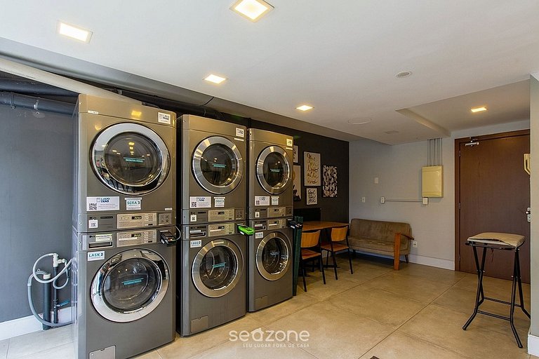 Studio em cond. c/ piscina em POA PUE0308