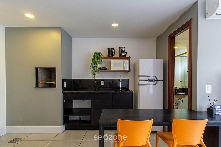 Studio em cond. c/ piscina em POA PUE0308