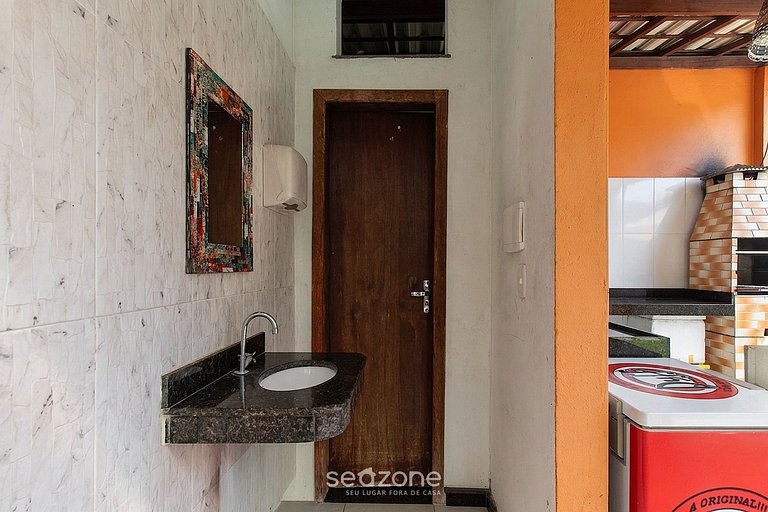 Casa em Cond. c/ piscina priv. no Centro GUS0050