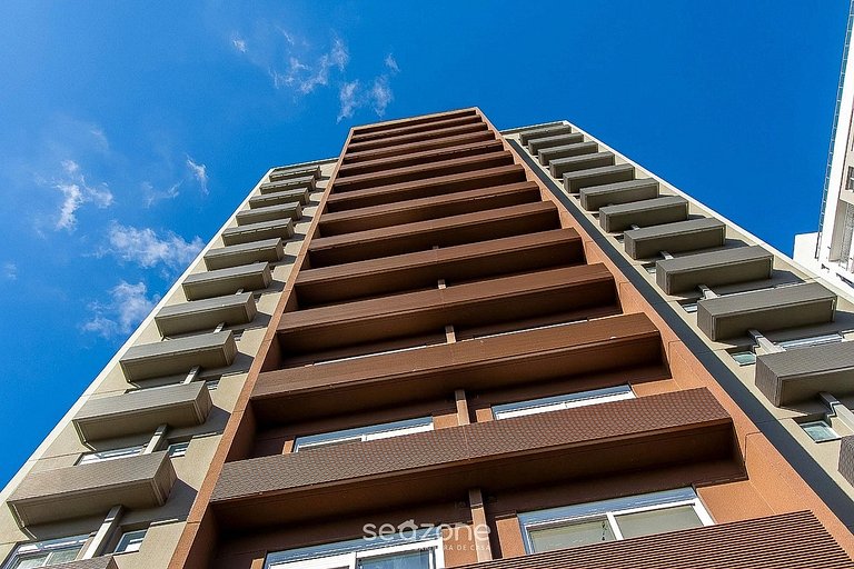 Studio em cond. c/ piscina em Porto Alegre CJG0906