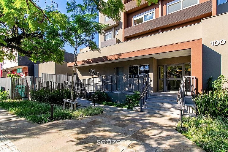 Studio em cond. c/ piscina em Porto Alegre CJG0906