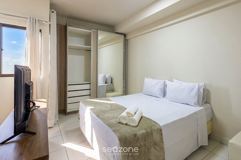 Moderno em Cond. c/ Piscina no Setor Bueno BLI2903
