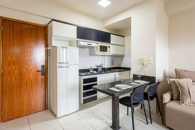 Moderno em Cond. c/ Piscina no Setor Bueno BLI2903