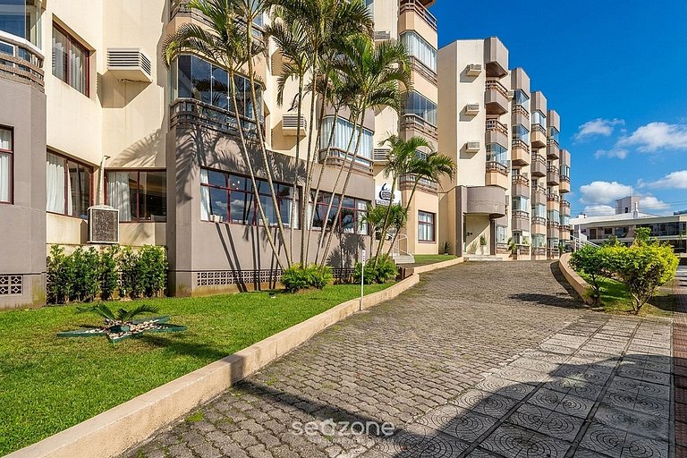 Apto en Cond. c/ Piscina en Ingleses Norte FTM0106