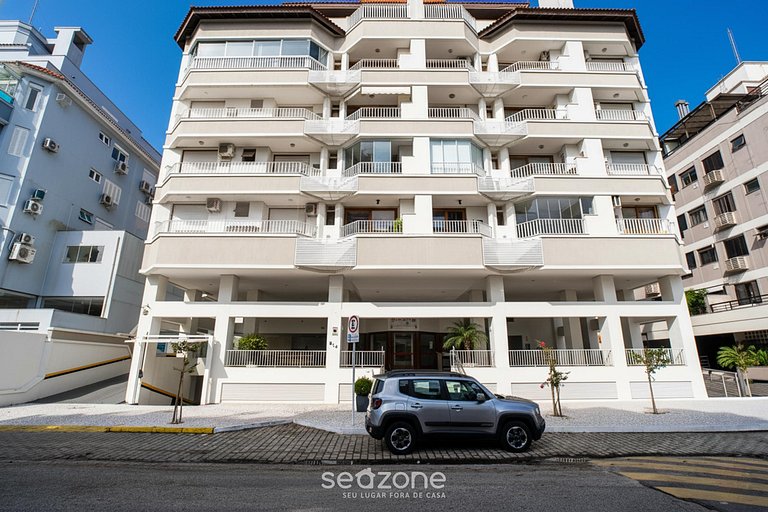 Apto moderno con parrilla en Jurerê IBI0401
