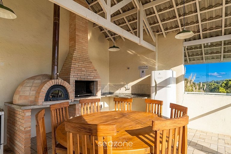 Apto con hermosa vista en Campos do Jordão LVR0003