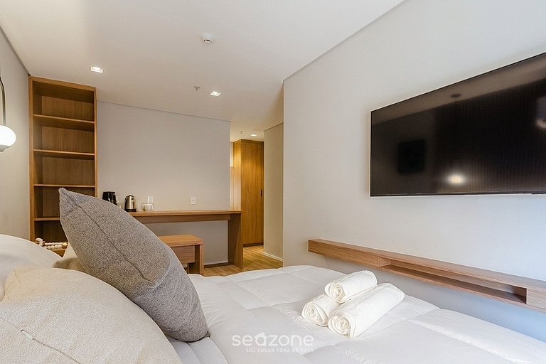 Studio em Cond. c/ Academia na Bela Vista HMJ0501