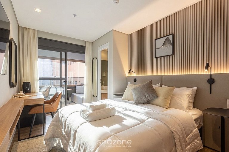 Studio em Cond. c/ Academia na Bela Vista HMJ0602