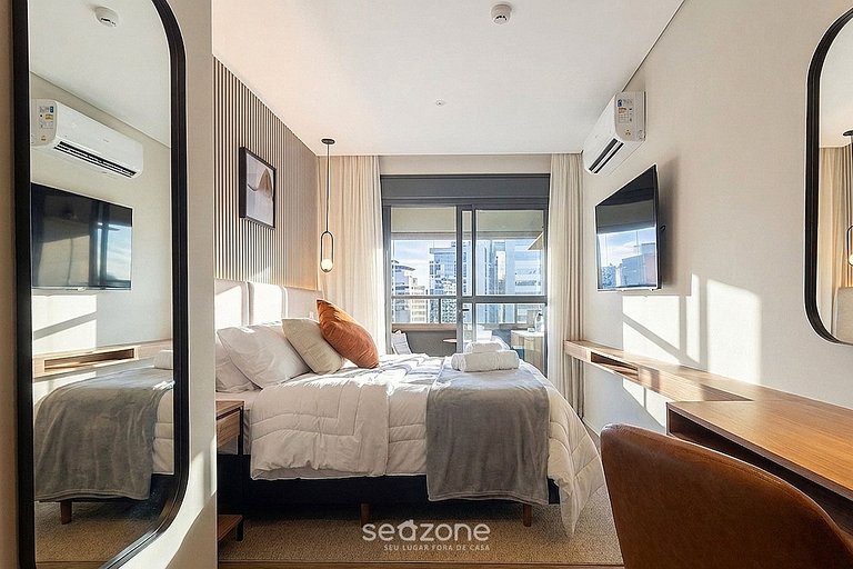 Studio c/ sacada em cond. na Bela Vista HMJ0916