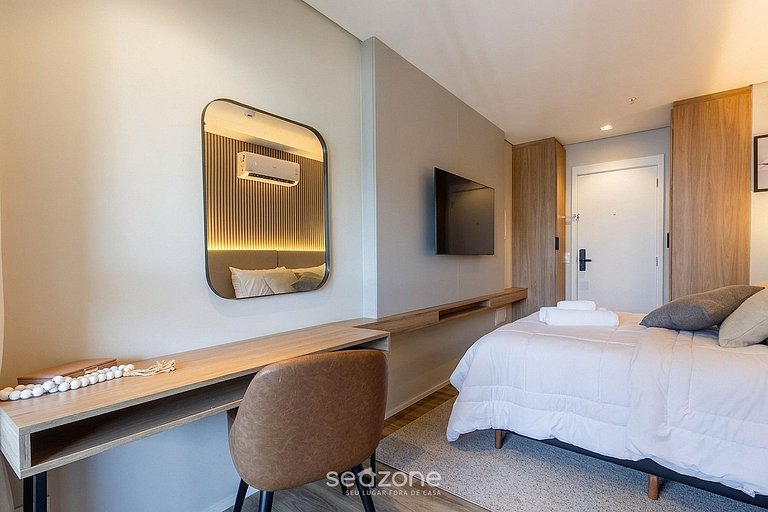 Studio em Cond. c/ Academia na Bela Vista HMJ0814