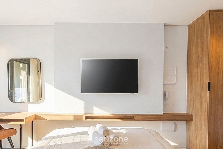 Studio em Cond. c/ Academia na Bela Vista HMJ0814