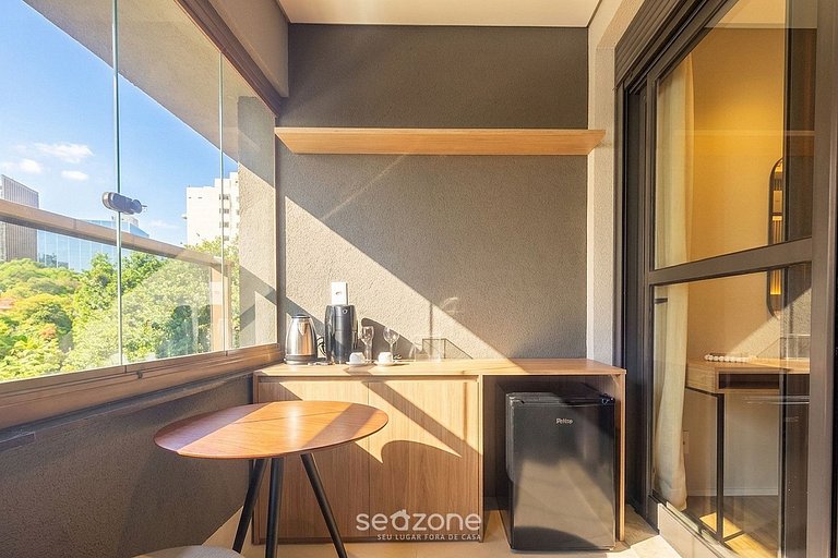 Estudio en Cond. c/ Balcón en Bela Vista HMJ0704