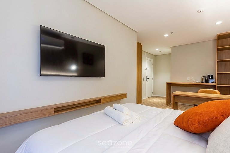 Studio en Cond. c/ Gimnasio en Bela Vista HMJ0720