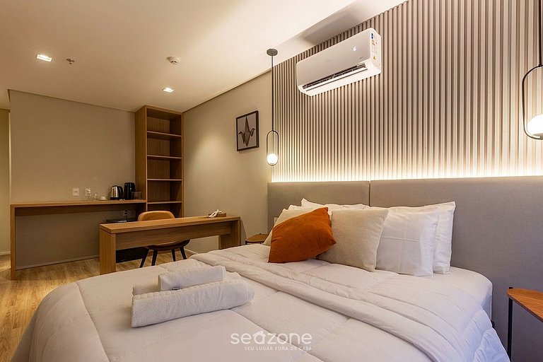 Studio em Cond. c/ Academia na Bela Vista HMJ0720