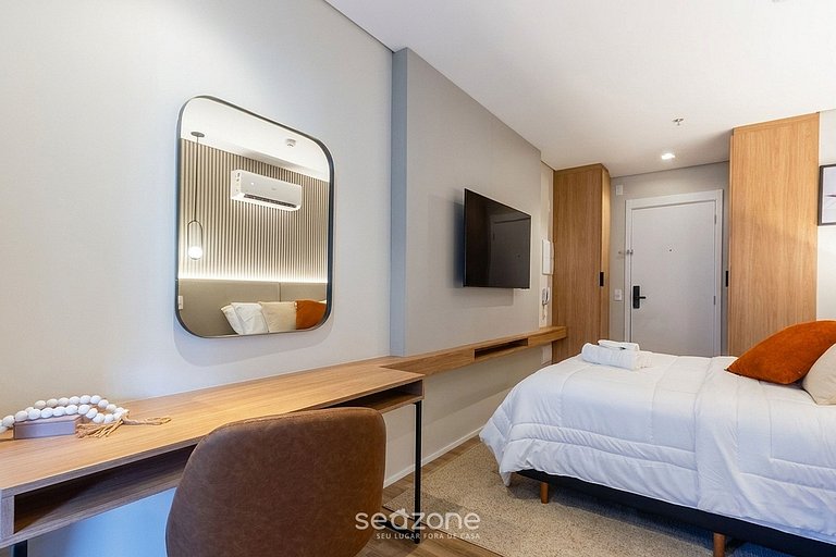 Studio en edif. c/ Balcón en Bela Vista HMJ0904