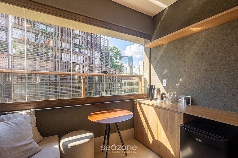 Studio en edif. c/ Balcón en Bela Vista HMJ0904