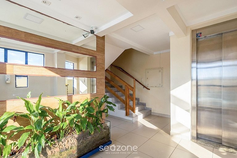 Apto en edif. con vista al Mar Meia Praia HDC0405