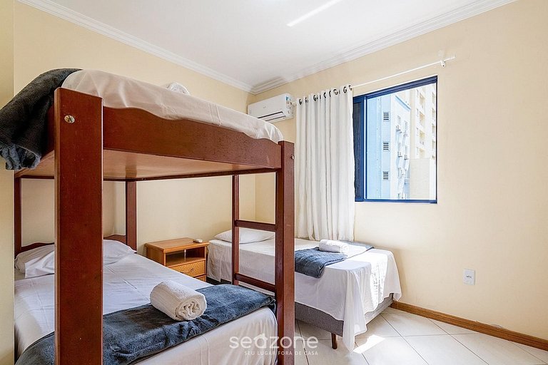 Apto en edif. con vista al Mar Meia Praia HDC0405