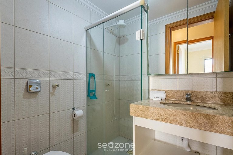 Apto en edif. con vista al Mar Meia Praia HDC0405