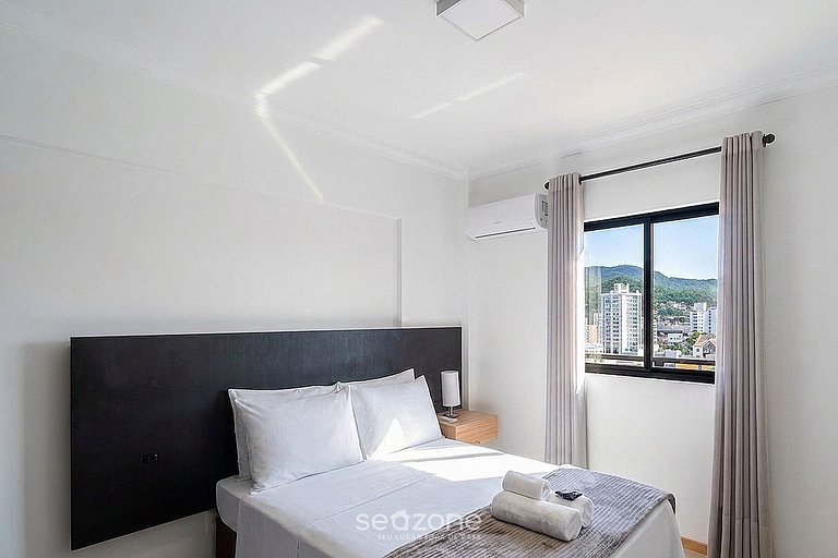 Apto en edificio en el Centro de Blumenau UNE1105