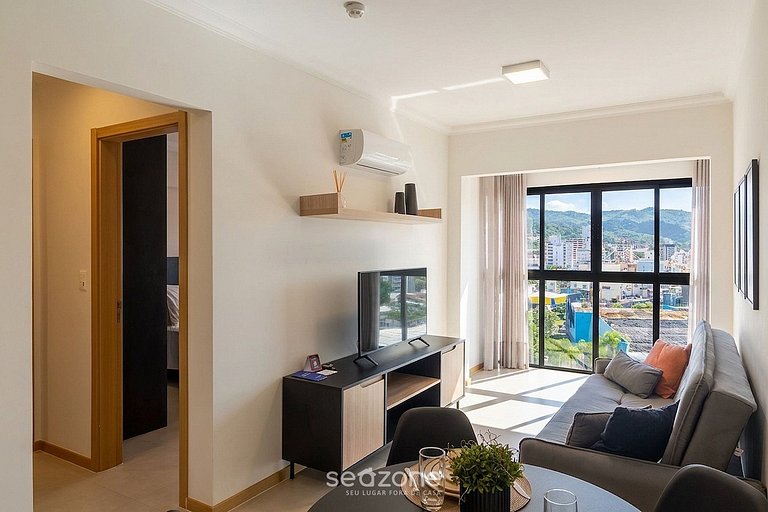 Apto em prédio no Centro de Blumenau UNE1105