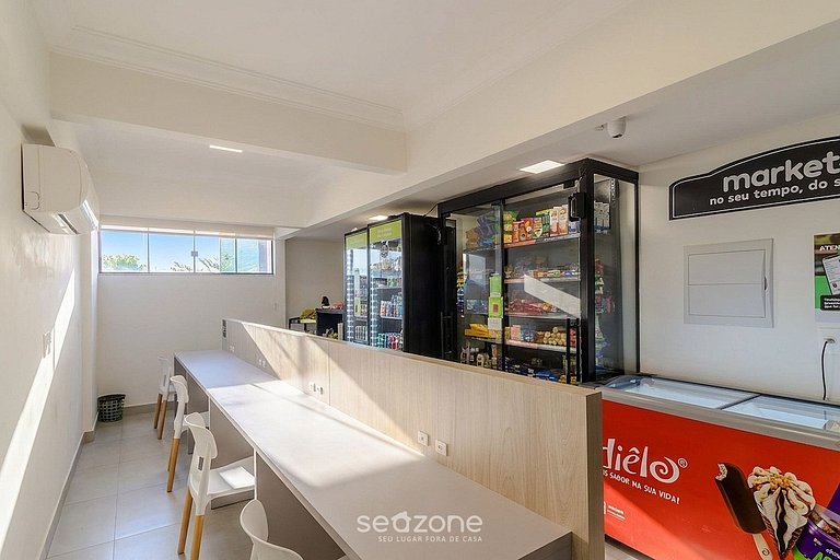 Apto em prédio no Centro de Blumenau UNE1105