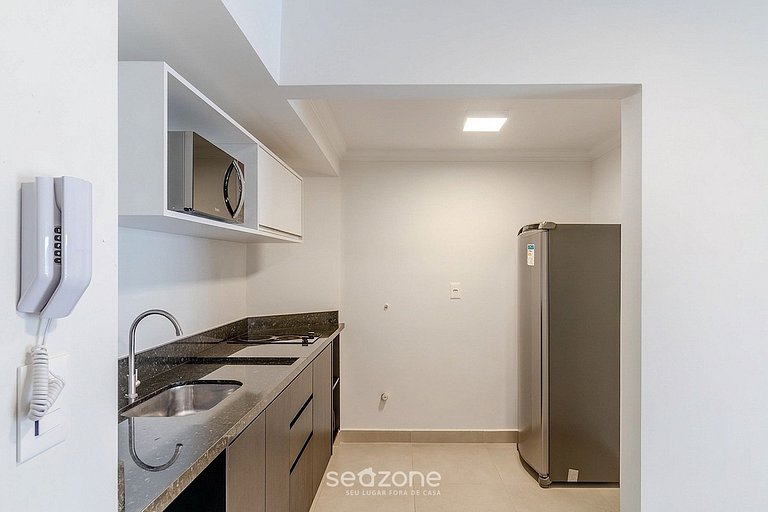 Apto em prédio no Centro de Blumenau UNE1105