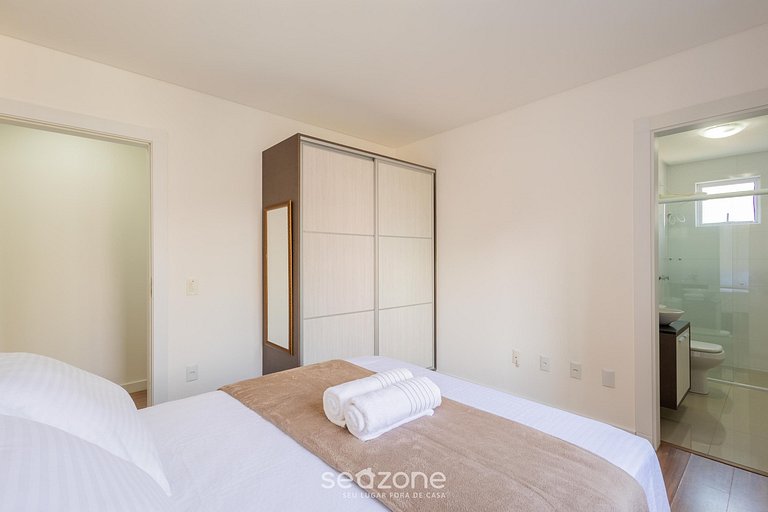 Apto 450m da praia c/ churrasq. e 3 suítes TAH0602