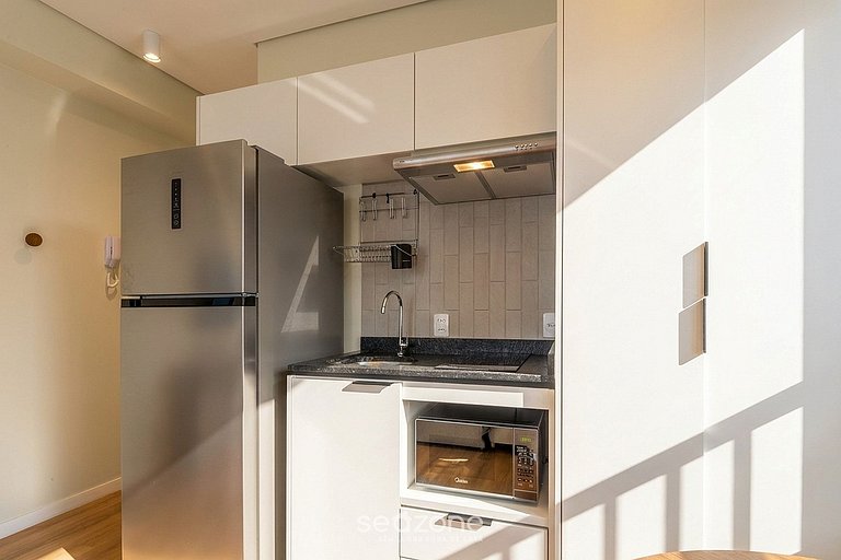 Studio em prédio c/ garden no Centro PKD0102