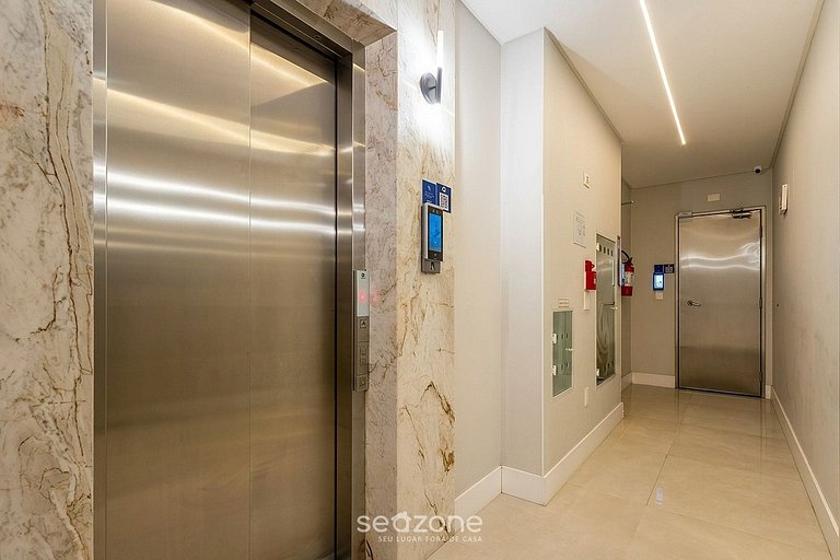 Apto em prédio c/ vista p/ Lago na Fazenda LMR0902