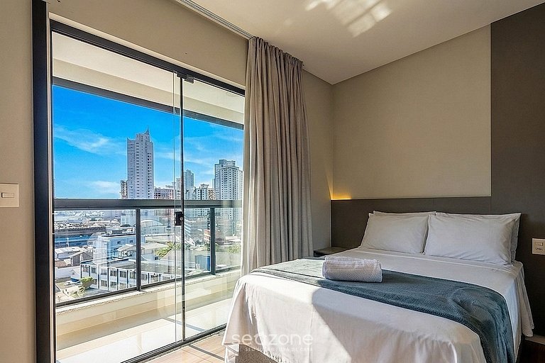 Apto em prédio c/ vista p/ Lago na Fazenda LMR0902