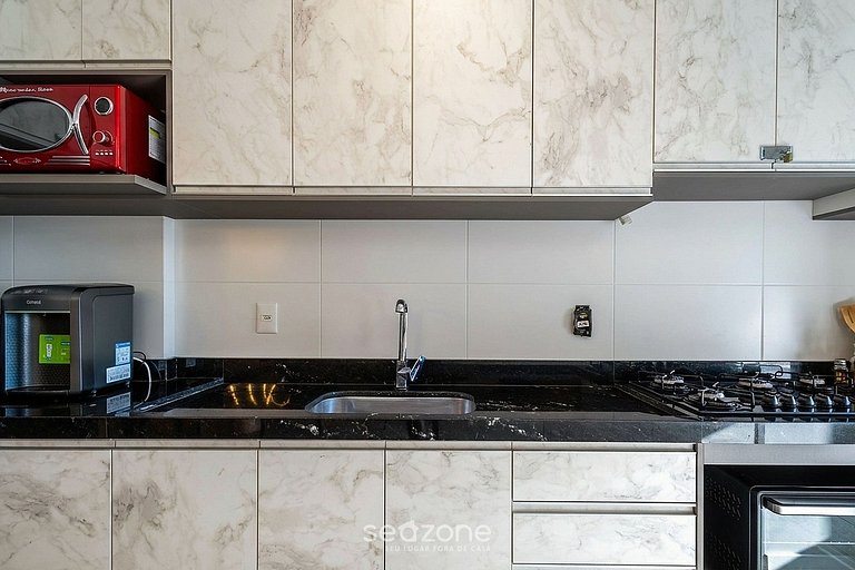 Apto em prédio c/ vista p/ Lago na Fazenda LMR0902