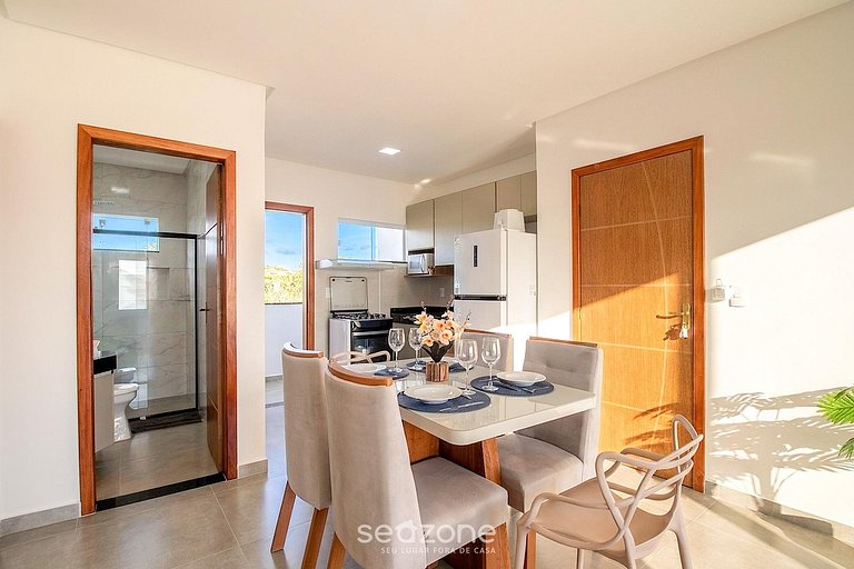 Apto em Cond. c/ Piscina e Vista Mar ALM0009