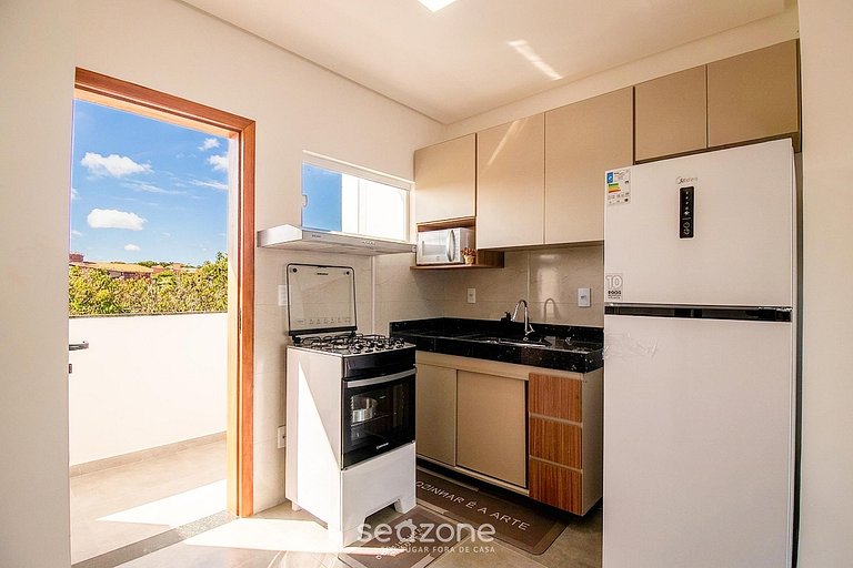 Apto em Cond. c/ Piscina e Vista Mar ALM0009