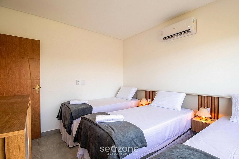 Apto en Cond. con Piscina y Vista al Mar ALM0009