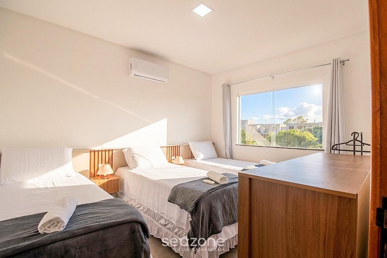 Apto en Cond. con Piscina y Vista al Mar ALM0009