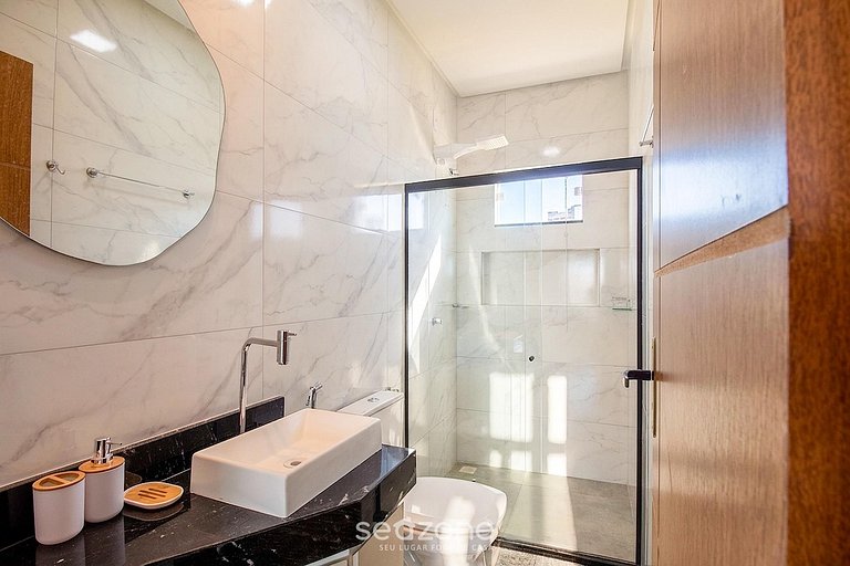 Apto em Cond. c/ Piscina e Vista Mar ALM0009