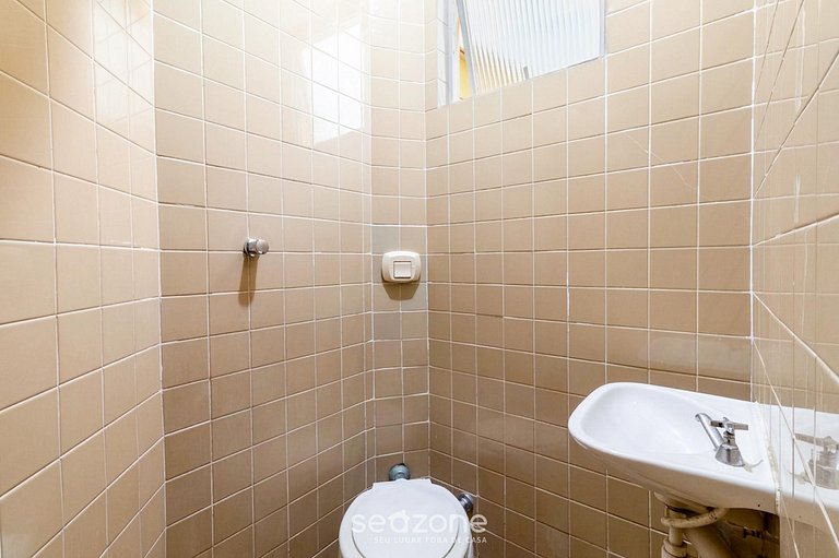 Apto em Cond. c/ Piscina e Vista Mar Braga SRB0101