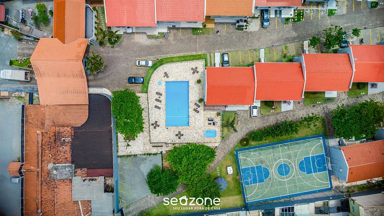 Condominio c/ instalaciones de ocio frente al mar en Itajubá