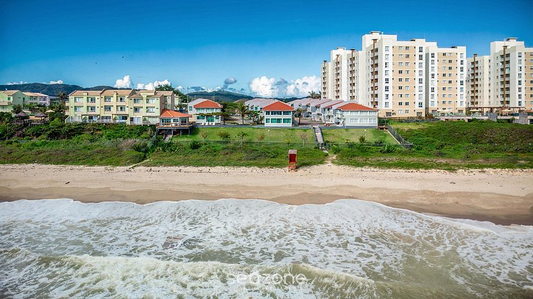 Condominio c/ instalaciones de ocio frente al mar en Itajubá