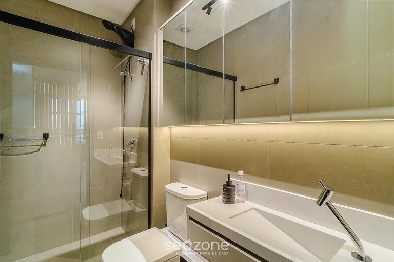 Moderno c/ piscina a 550 m da praia LDU0205