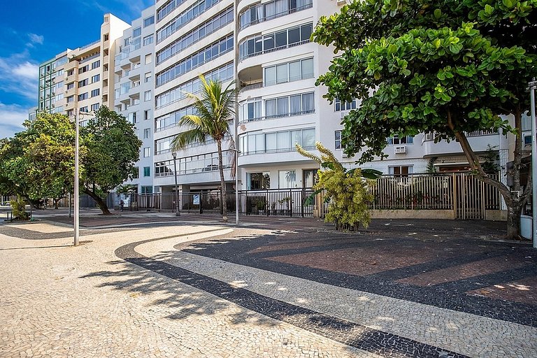 Apto em cond. c/ vista p/ Mar no RJ BRT1001