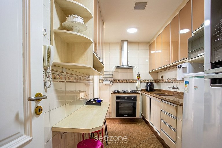 Apto em cond. c/ vista p/ Mar no RJ BRT1001