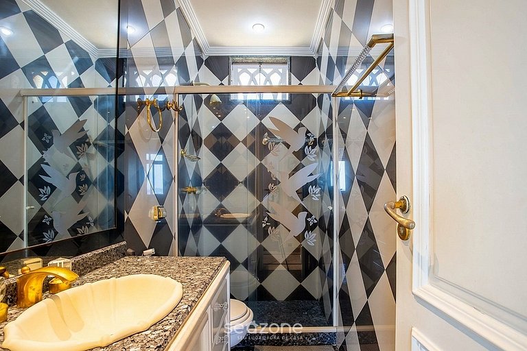 Apto em cond. c/ vista p/ Mar no RJ BRT1001