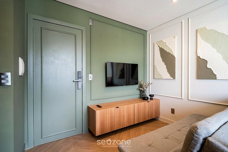 Estúdio em prédio c/ vista no Centro EVA0706