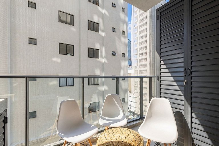 Studio em Cond. c/ Piscina Centro Itapema FFS0606