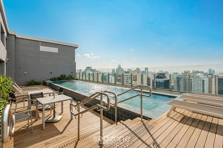 Studio em cond. c/ piscina a 300m do Metrô UOY1605