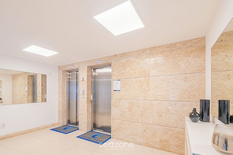 Apto em cond. c/ Piscina Vista Mar Ondina OON0607