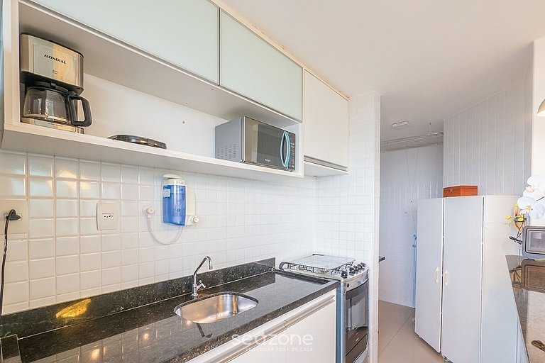 Apto em cond. c/ Piscina Vista Mar Ondina OON0607